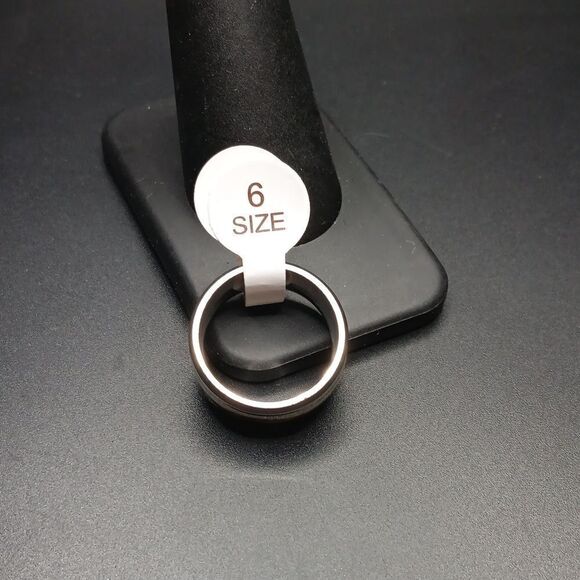 New Glow In Dark Ring Size 6 Unisex Lord Of The Rings - Picture 4 of 4